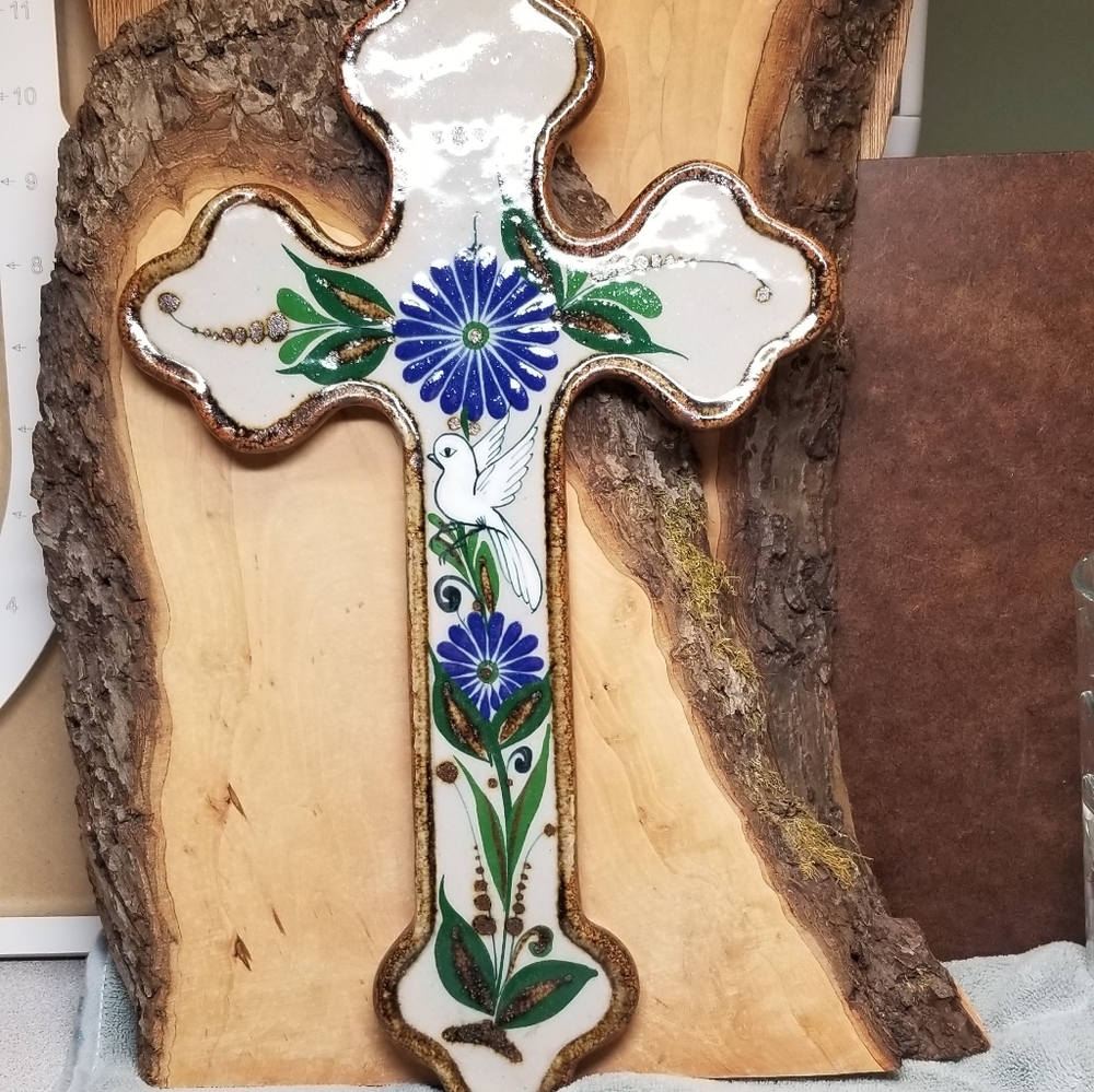 Large Mexican pottery Cross